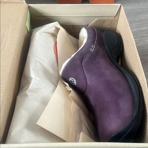 Merrell Purple Flats Slip-On Shoes